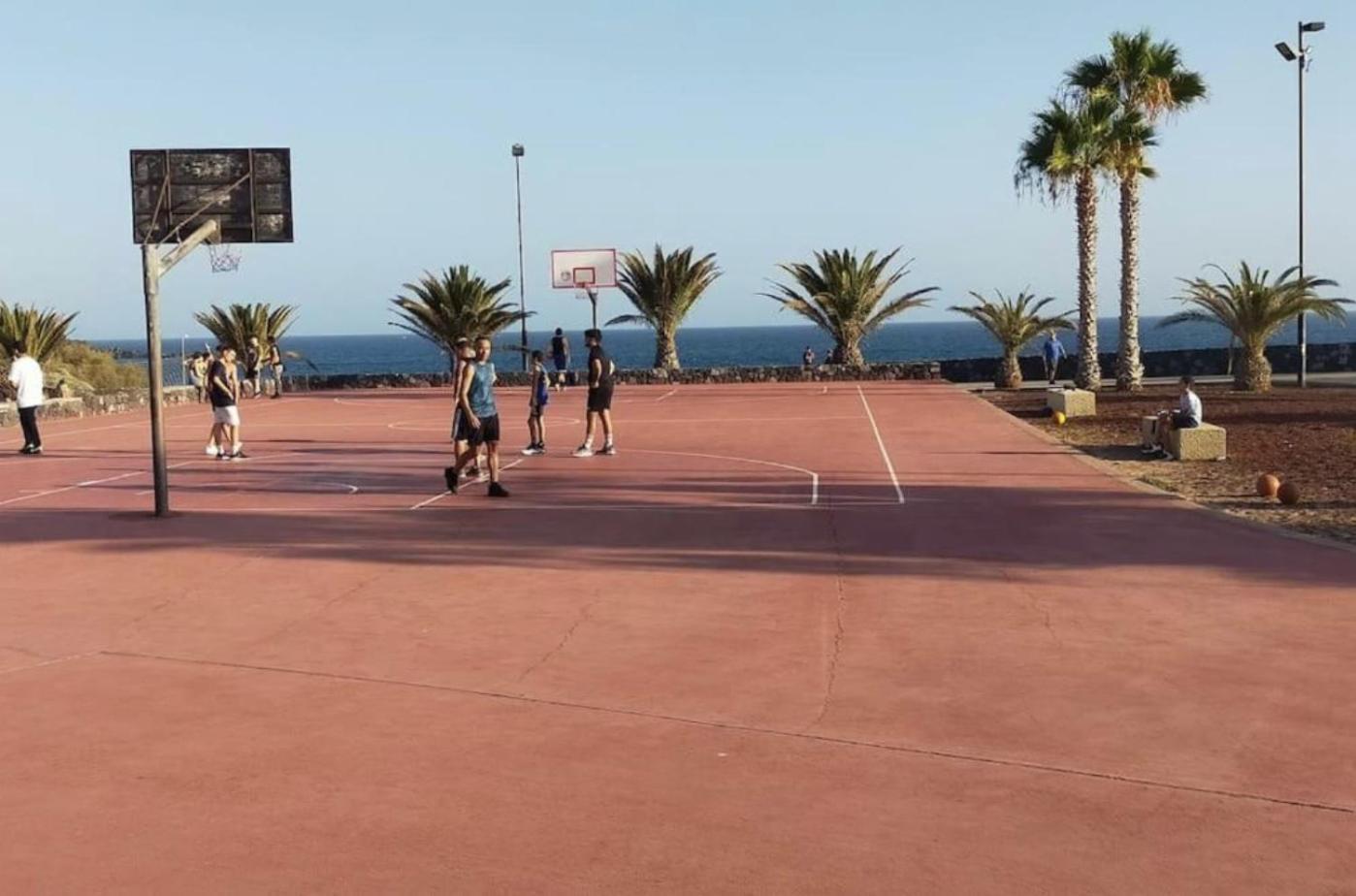 Alcala Seaside Apartment, Two Rooms, Private Parking Экстерьер фото