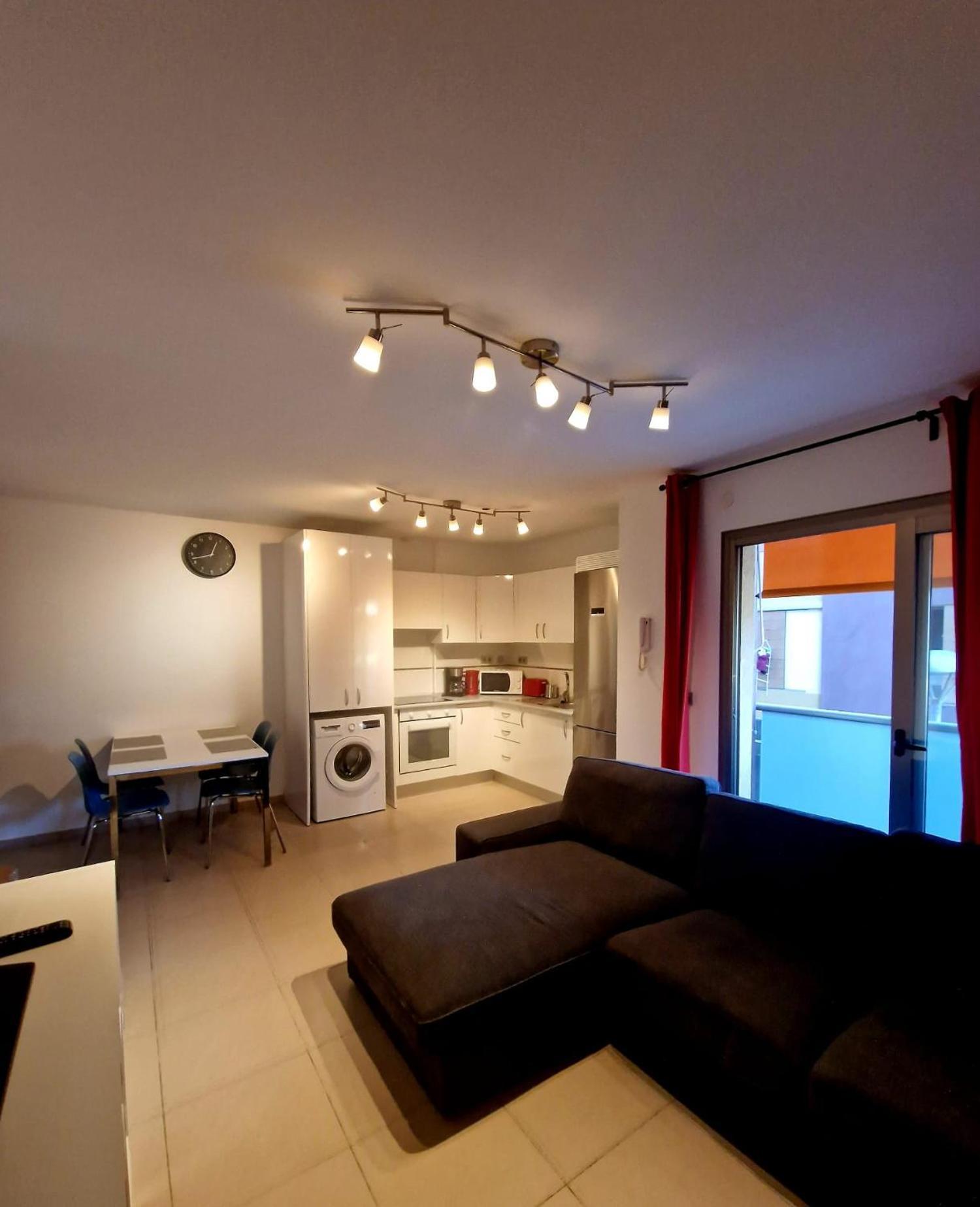 Alcala Seaside Apartment, Two Rooms, Private Parking Экстерьер фото